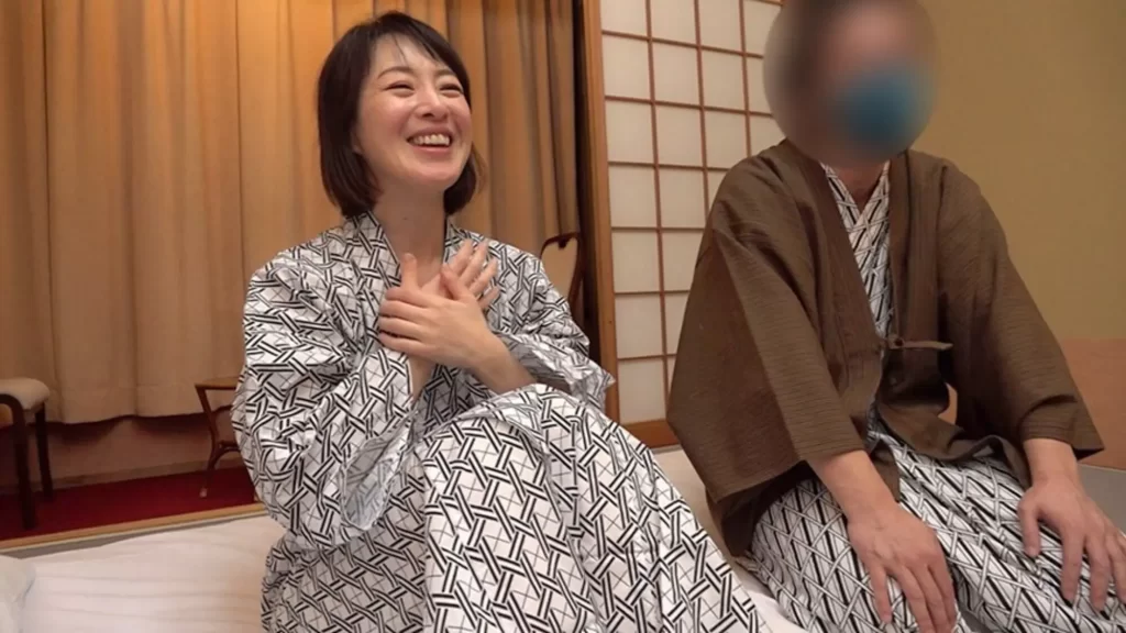 次の男性とはめる前に談笑するちあきさん