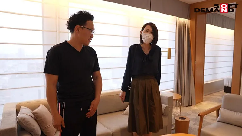望月瞳さんと男優